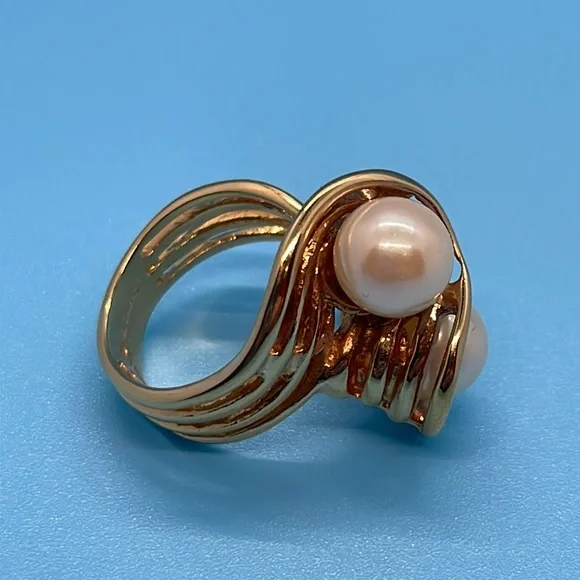 Gold & pearl swirl ring Sz 5 - Picture 4 of 8